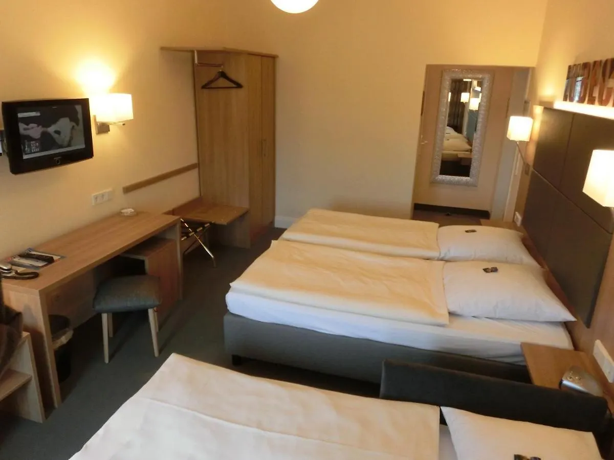 Park Hotel Am Lindenplatz Lübeck 3*,  Tyskland